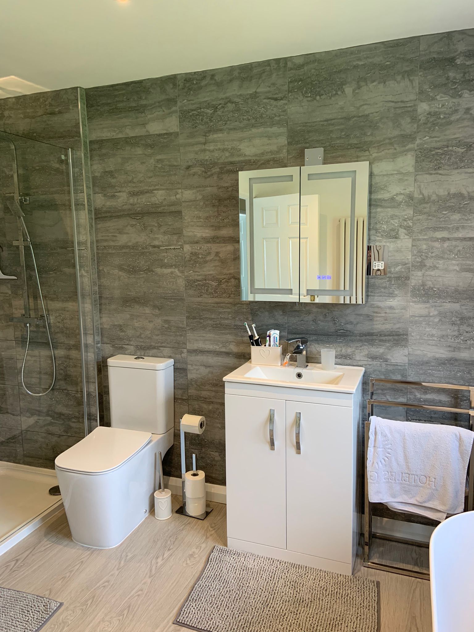 Bathroom project — photograph 3